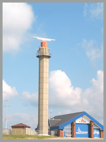 Radartoren met KNRM botenhuis